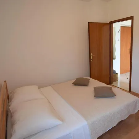 Josipa Apartament *